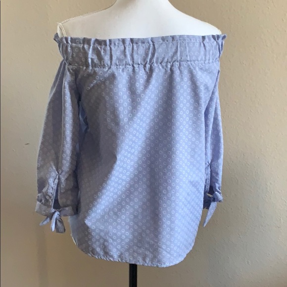 Off the Shoulder Top - Picture 4 of 5